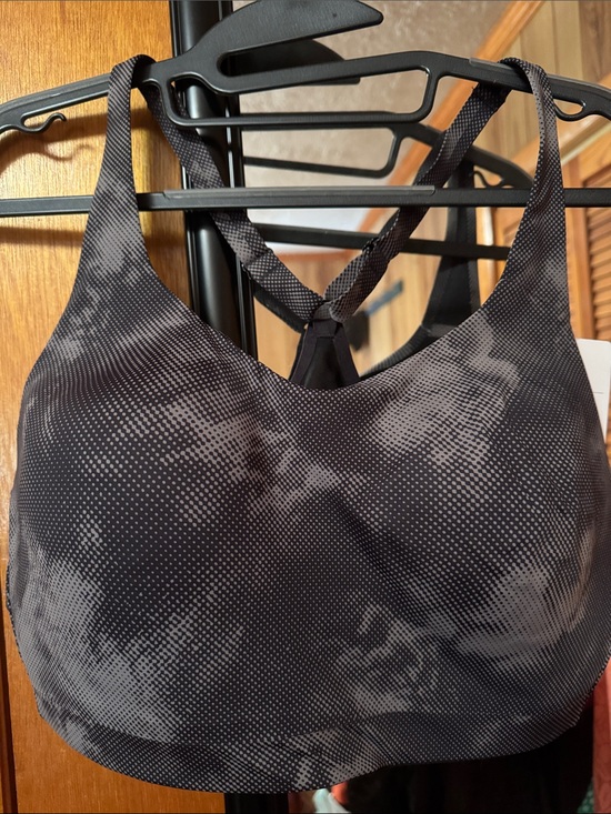 Athleta Other - Athleta Black & Gray Patterned Strappy Sports Bra